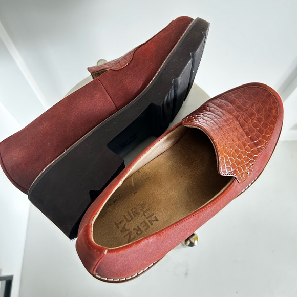 ⭐️SOLD Burnt Rust Leather Platform Loafers | Croc Embossed | Chunky 90s Minimal - Picture 7 of 11